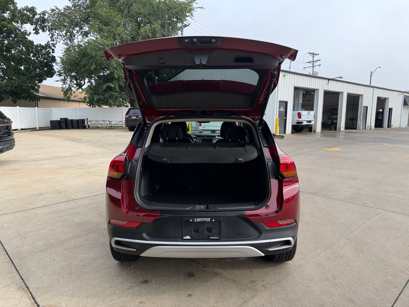 Used 2023 Buick Encore GX Select FWD image 33