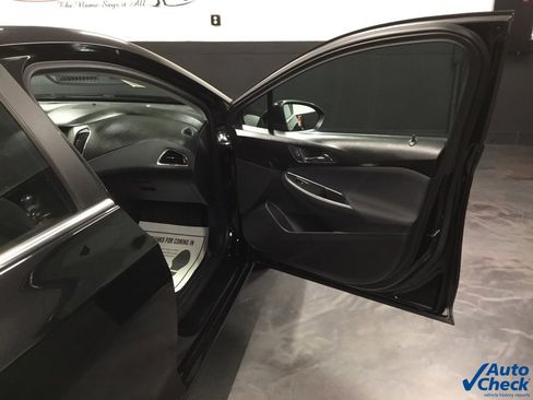 Used 2017 Chevrolet Cruze LT image 39