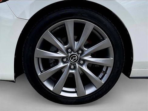 Used 2019 MAZDA MAZDA3 Sedan w/ Preferred Package FWD image 10