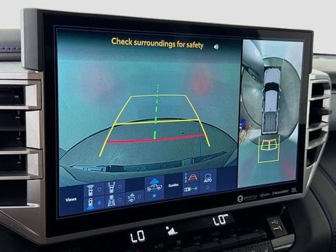 Used 2024 Toyota Tundra Platinum image 13