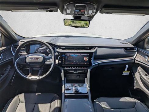 New 2026 Jeep Grand Cherokee L Limited AWD/4WD image 16