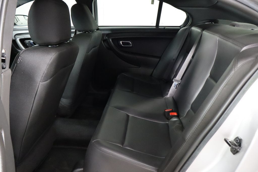 Used 2017 Ford Taurus Police Interceptor AWD image 16