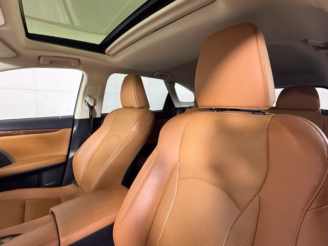 Used 2022 Lexus RX 350L Premium w/ Premium Package AWD/4WD image 14