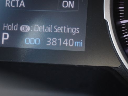 Used 2021 Toyota RAV4 XLE Premium AWD/4WD image 22