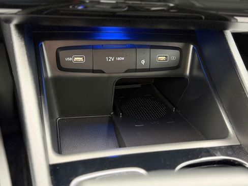 Used 2024 Hyundai Santa Cruz Limited image 16