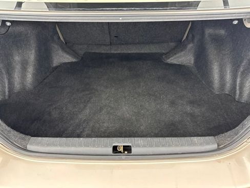 Used 2003 Toyota Corolla CE FWD image 30