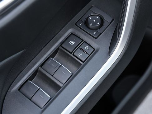 Certified 2025 Toyota RAV4 XLE image 18