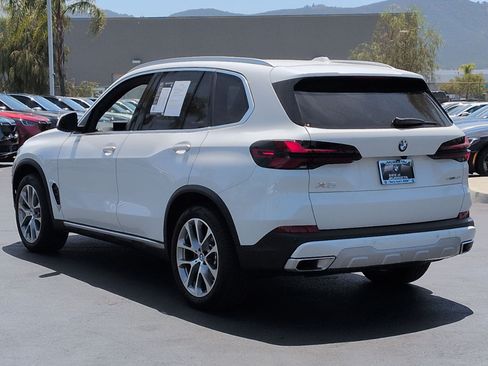 Certified 2025 BMW X5 sDrive40i RWD image 8