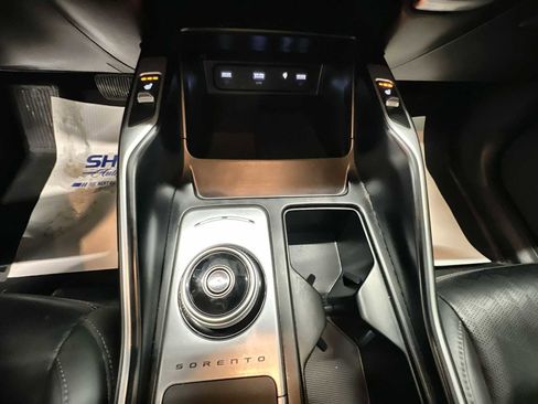 Used 2023 Kia Sorento EX image 21