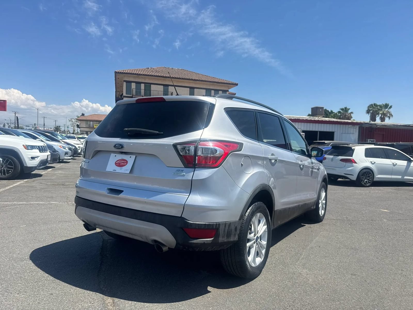 Used 2017 Ford Escape SE w/ Equipment Group 201A FWD image 7