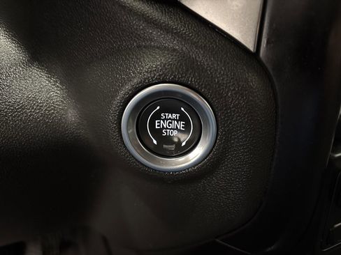 Used 2019 Chevrolet Silverado 1500 LT Trail Boss AWD/4WD image 18