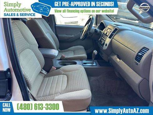 Used 2012 Nissan Frontier SV image 16