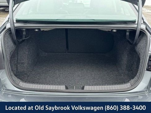 Certified 2025 Volkswagen Jetta SE image 18