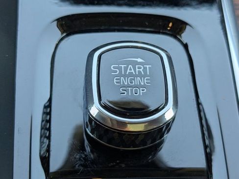 Certified 2023 Volvo XC60 B5 Plus w/ Protection Package Premier image 36