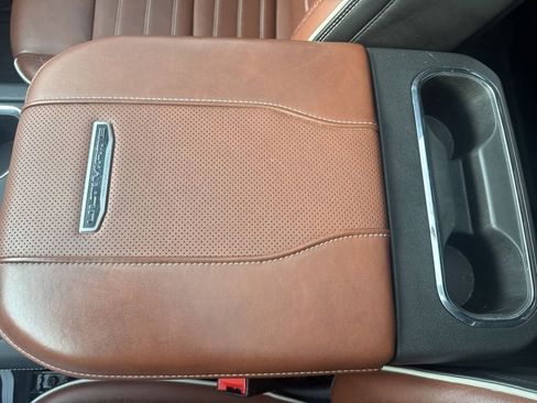 Used 2024 GMC Sierra 2500 Denali Ultimate image 15