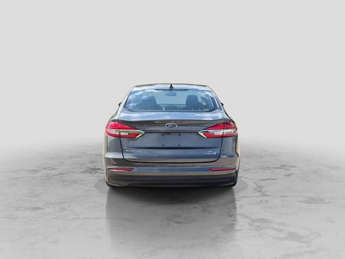 Used 2019 Ford Fusion SE FWD image 7