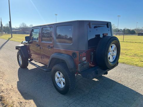 Used 2007 Jeep Wrangler Unlimited X image 6