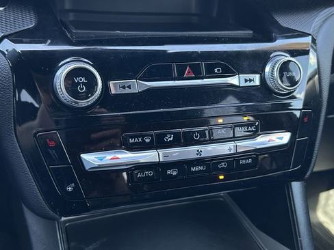 Certified 2023 Ford Explorer ST-Line image 17