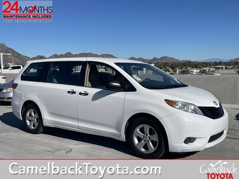 Used 2017 Toyota Sienna L image 1