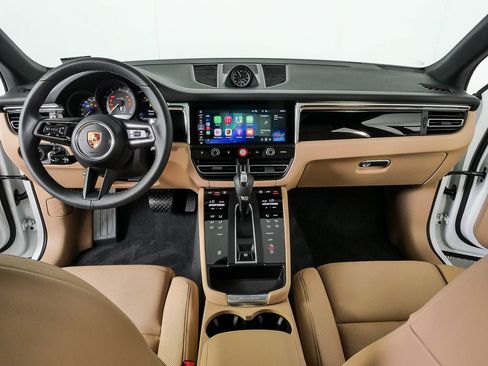 New 2026 Porsche Macan AWD/4WD image 20