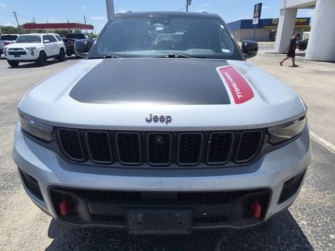 Used 2022 Jeep Grand Cherokee Trailhawk AWD/4WD image 2
