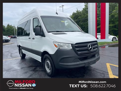 Used 2024 Mercedes-Benz Sprinter 2500 image 8
