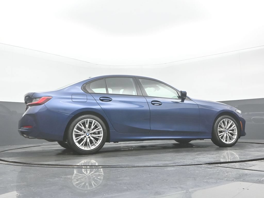 Used 2023 BMW 330i xDrive Sedan w/ Premium Package AWD/4WD image 33