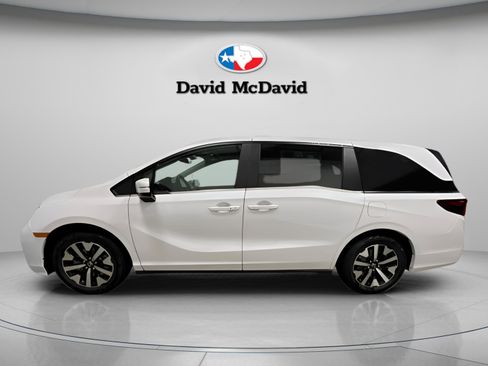 New 2026 Honda Odyssey EX-L image 2