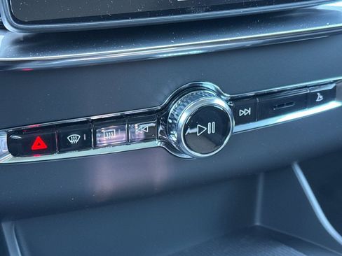 New 2026 Volvo XC90 B5 Core w/ Protection Package image 24