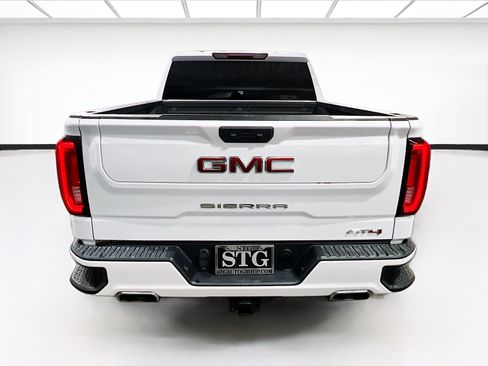 Used 2022 GMC Sierra 1500 AT4 AWD/4WD image 5