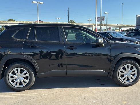 New 2026 Toyota Corolla Cross L image 8