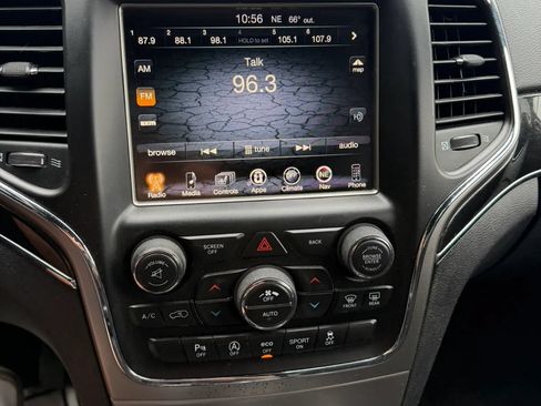 Used 2017 Jeep Grand Cherokee Trailhawk AWD/4WD image 14