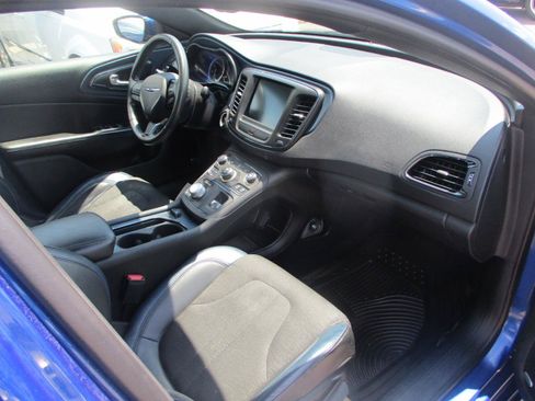Used 2015 Chrysler 200 S w/ Sun/Sound Group AWD/4WD image 8