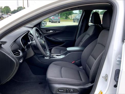 Used 2023 Chevrolet Malibu LT FWD image 8