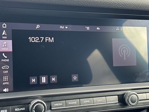 Used 2020 Porsche Macan image 19