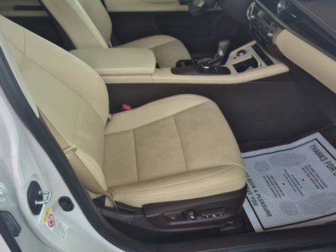 Used 2017 Lexus ES 350 350 w/ Premium Package image 29