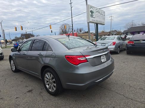 Used 2013 Chrysler 200 Touring image 27