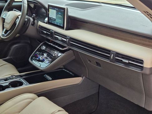 Used 2022 Lincoln Corsair Reserve w/ Equipment Group 201A image 28