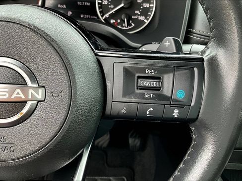 Used 2023 Nissan Rogue SL AWD/4WD image 13