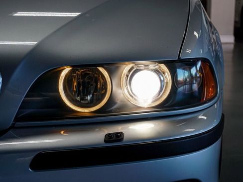 Used 2002 BMW M5 RWD image 79