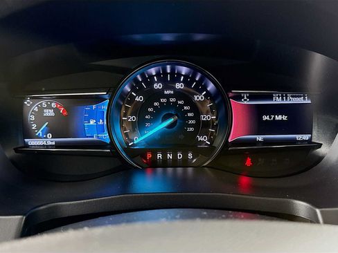 Used 2017 Ford Explorer Limited AWD/4WD image 12