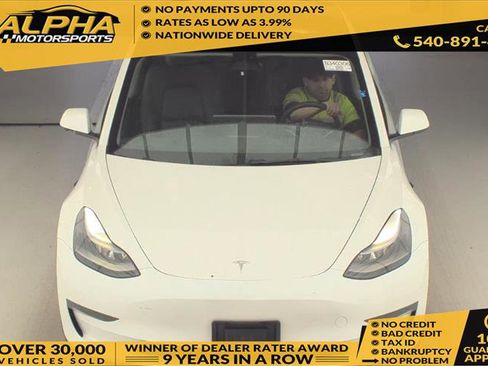 Used 2023 Tesla Model 3 Standard Range RWD image 1
