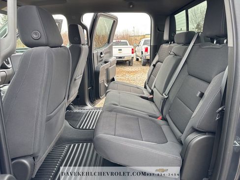 Used 2022 Chevrolet Silverado 1500 LT w/ Z71 Off-Road Package image 31