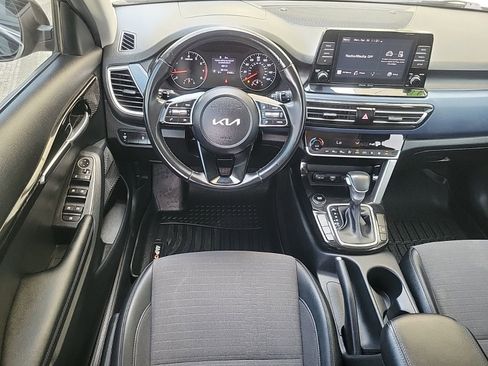 Used 2023 Kia Seltos S FWD image 16