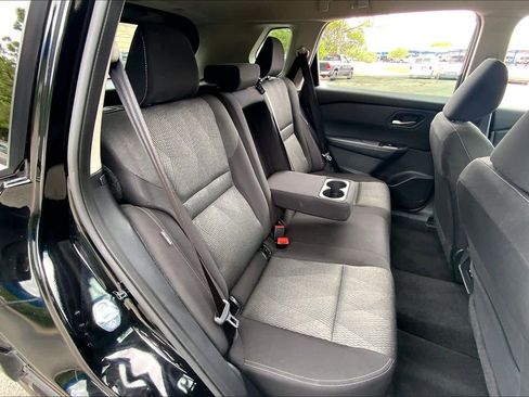 Used 2025 Nissan Rogue SV FWD image 20