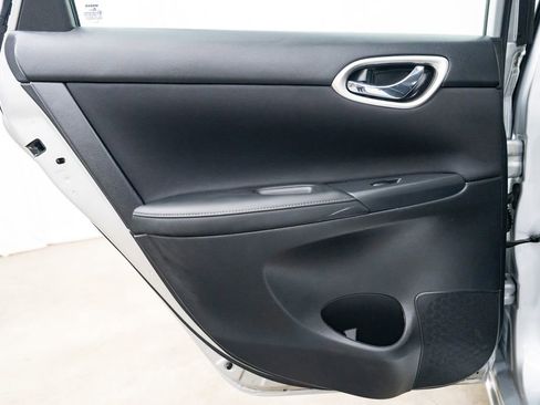 Used 2017 Nissan Sentra SV FWD image 22