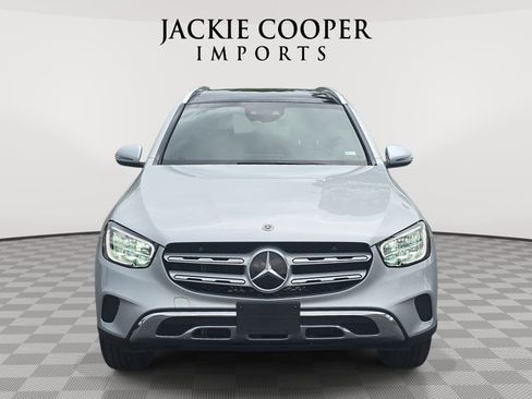 Used 2020 Mercedes-Benz GLC 300 4MATIC image 2