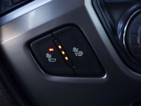 Used 2019 Chevrolet Silverado 1500 LT w/ All Star Edition image 35