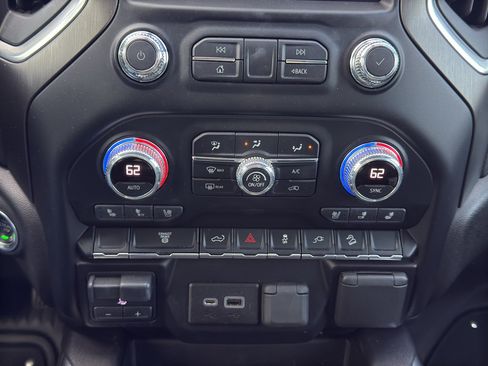 Used 2023 GMC Sierra 2500 AT4 w/ Gooseneck/5TH Wheel Package image 24