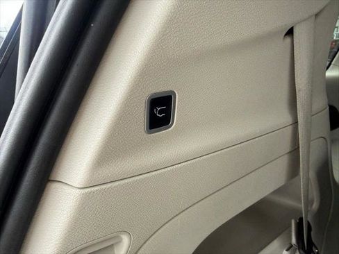 Certified 2023 Chrysler Voyager LX FWD image 37